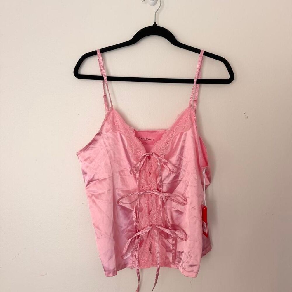 NWT RAMPAGE candy pink satin lace bow cami top, Size L 🎀